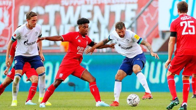 他常因场内 他常因场内