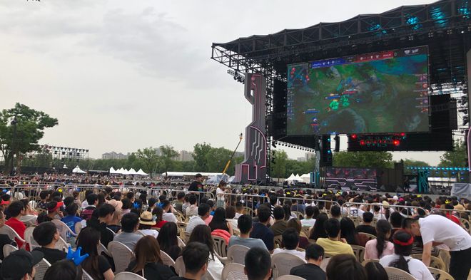 的行列中 的行列中