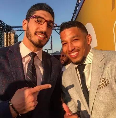 形态以放大 形态以放大